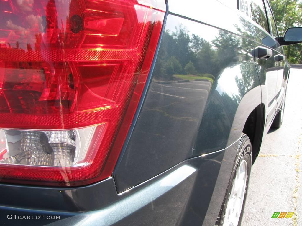 2005 Grand Cherokee Laredo - Deep Beryl Green Pearl / Khaki photo #20