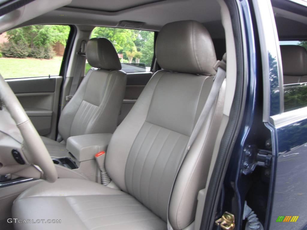 2005 Grand Cherokee Laredo - Midnight Blue Pearl / Medium Slate Gray photo #26