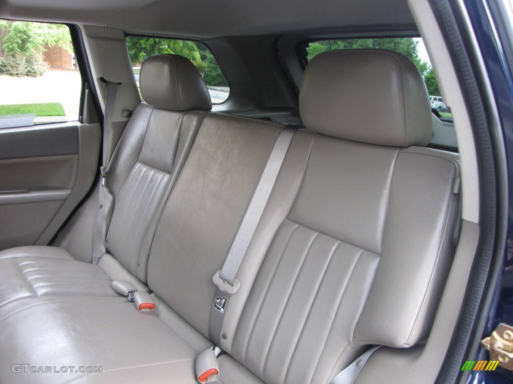 2005 Grand Cherokee Laredo - Midnight Blue Pearl / Medium Slate Gray photo #32