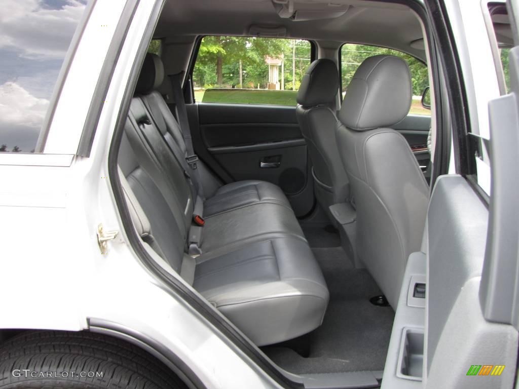 2005 Grand Cherokee Limited - Bright Silver Metallic / Dark Khaki/Light Graystone photo #37