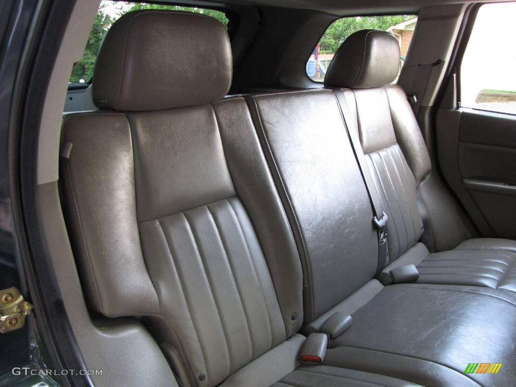 2005 Grand Cherokee Laredo - Deep Beryl Green Pearl / Khaki photo #39