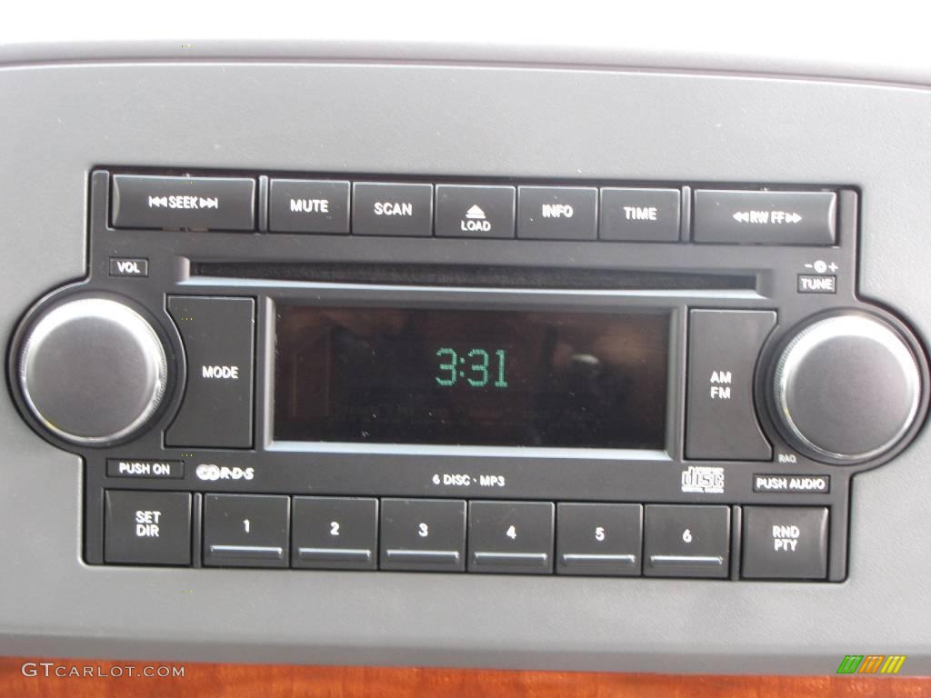 2005 Grand Cherokee Limited - Bright Silver Metallic / Dark Khaki/Light Graystone photo #51