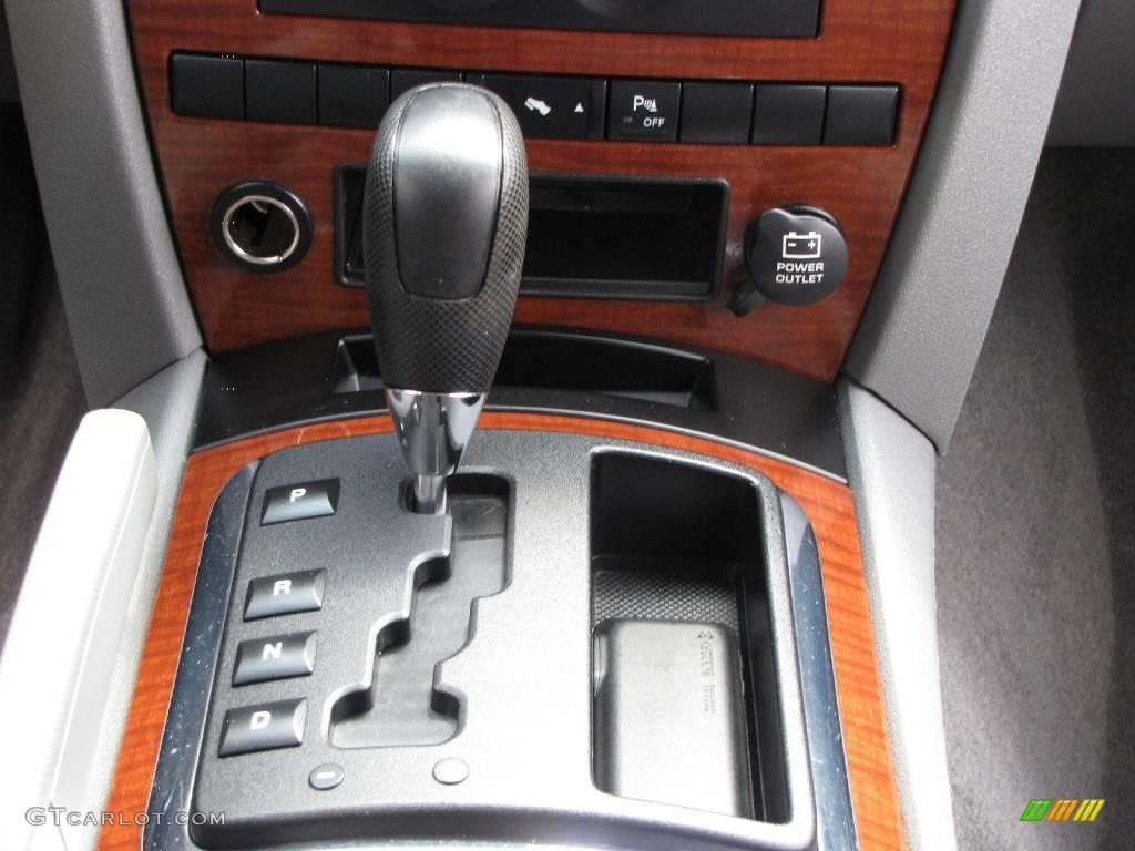 2005 Grand Cherokee Limited - Bright Silver Metallic / Dark Khaki/Light Graystone photo #54