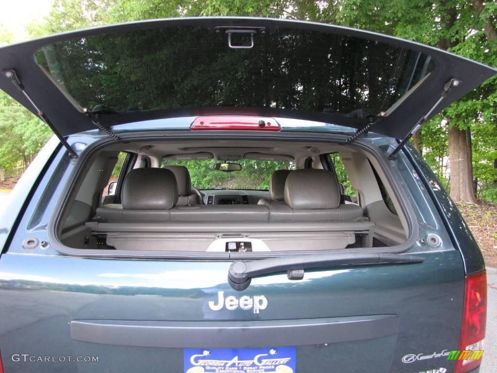 2005 Grand Cherokee Laredo - Deep Beryl Green Pearl / Khaki photo #46