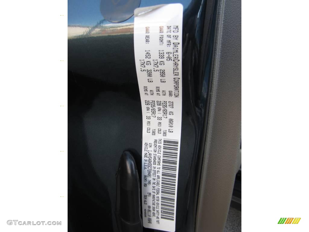 2005 Grand Cherokee Laredo - Deep Beryl Green Pearl / Khaki photo #60