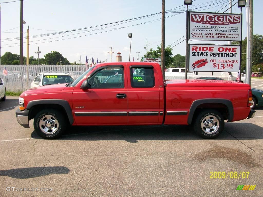 2001 Silverado 1500 LS Extended Cab - Victory Red / Graphite photo #1