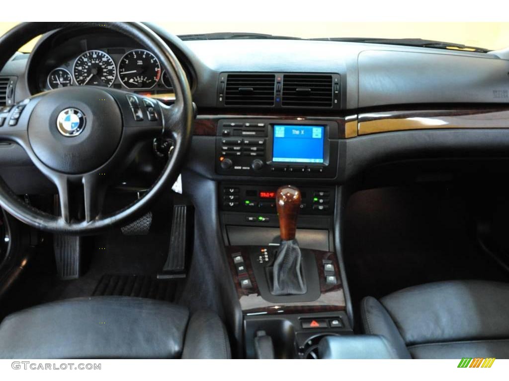 2001 3 Series 330xi Sedan - Jet Black / Black photo #7