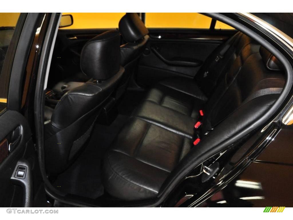 2001 3 Series 330xi Sedan - Jet Black / Black photo #13
