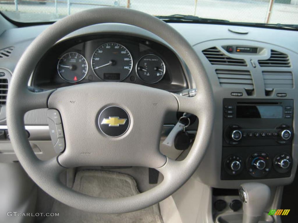 2007 Malibu LS Sedan - Silverstone Metallic / Titanium Gray photo #4