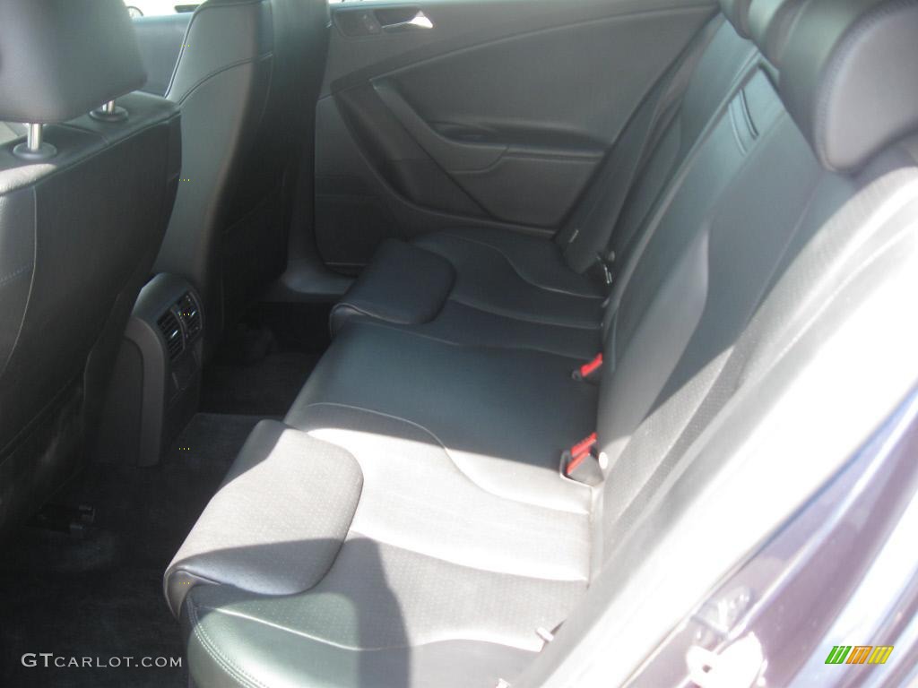 2007 Passat 2.0T Sedan - Deep Black / Black photo #10