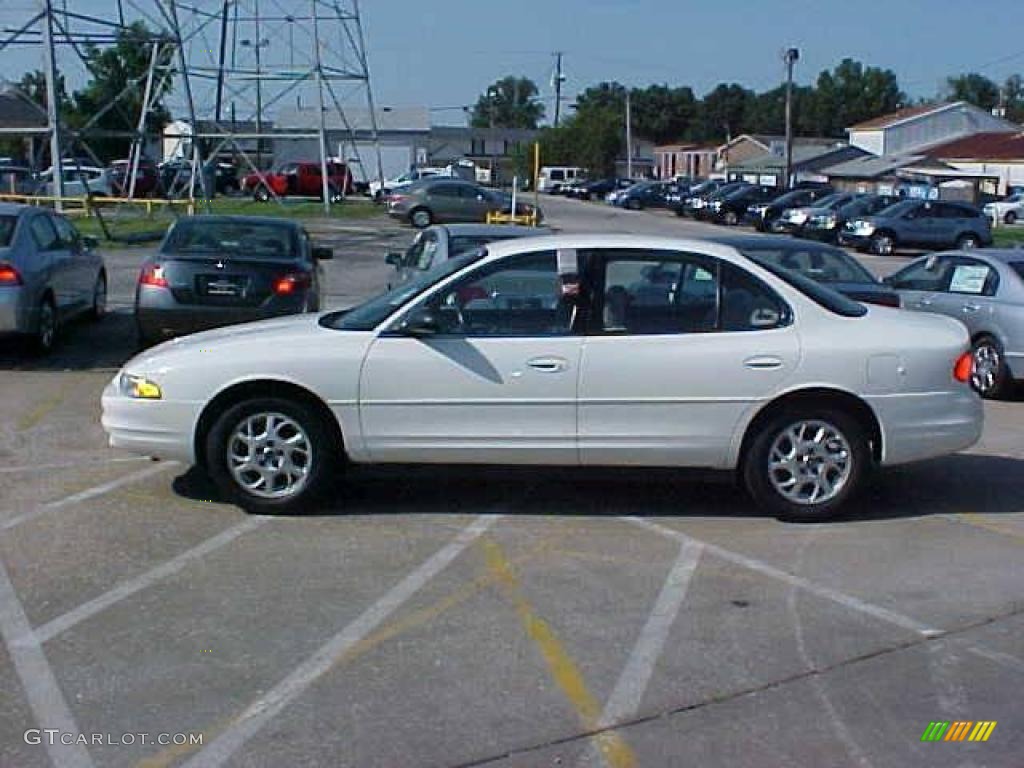 2002 Ivory White Oldsmobile Intrigue Gx 15719150 Gtcarlot