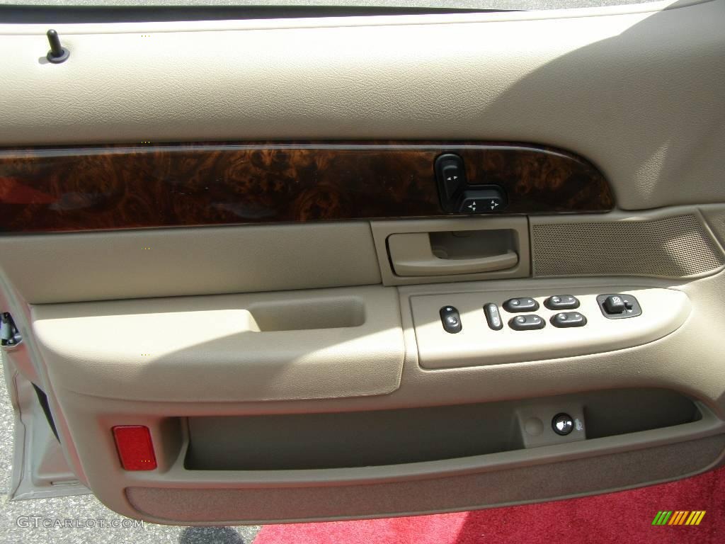 2004 Grand Marquis LS - Gold Ash Metallic / Medium Parchment photo #12