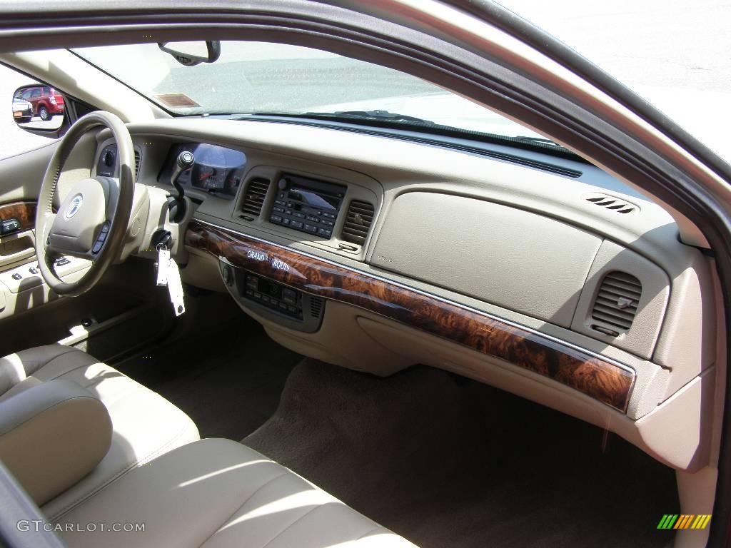 2004 Grand Marquis LS - Gold Ash Metallic / Medium Parchment photo #25