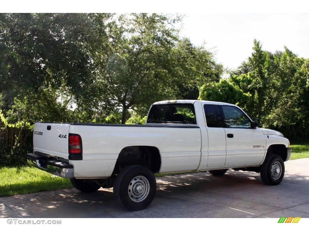 2001 Ram 2500 ST Quad Cab 4x4 - Bright White / Agate photo #14