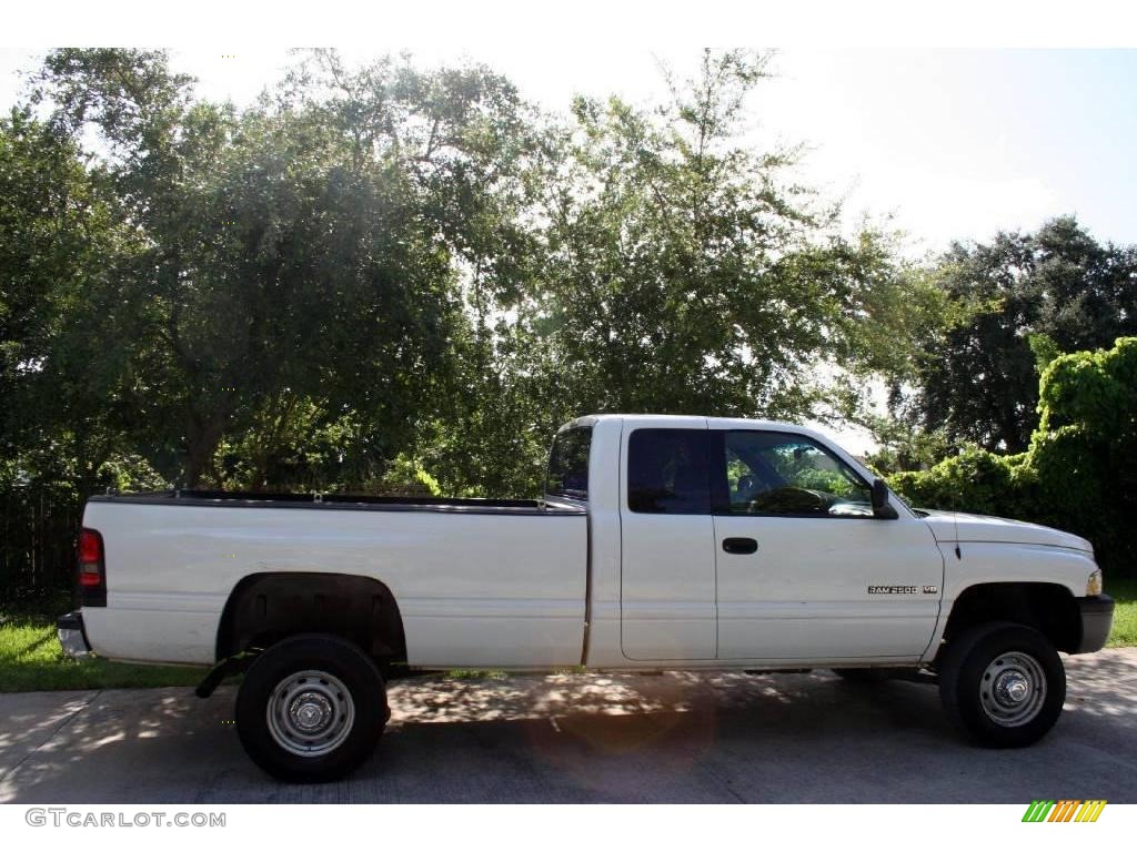 2001 Ram 2500 ST Quad Cab 4x4 - Bright White / Agate photo #16