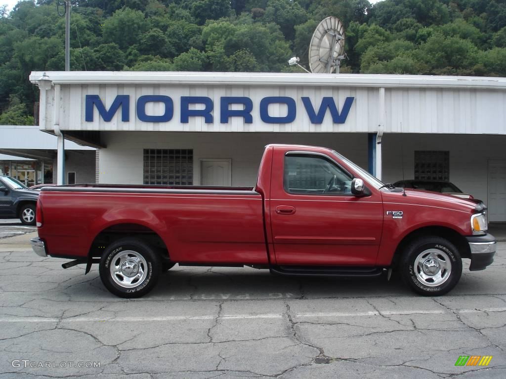 2002 F150 XLT Regular Cab - Toreador Red Metallic / Medium Graphite photo #1