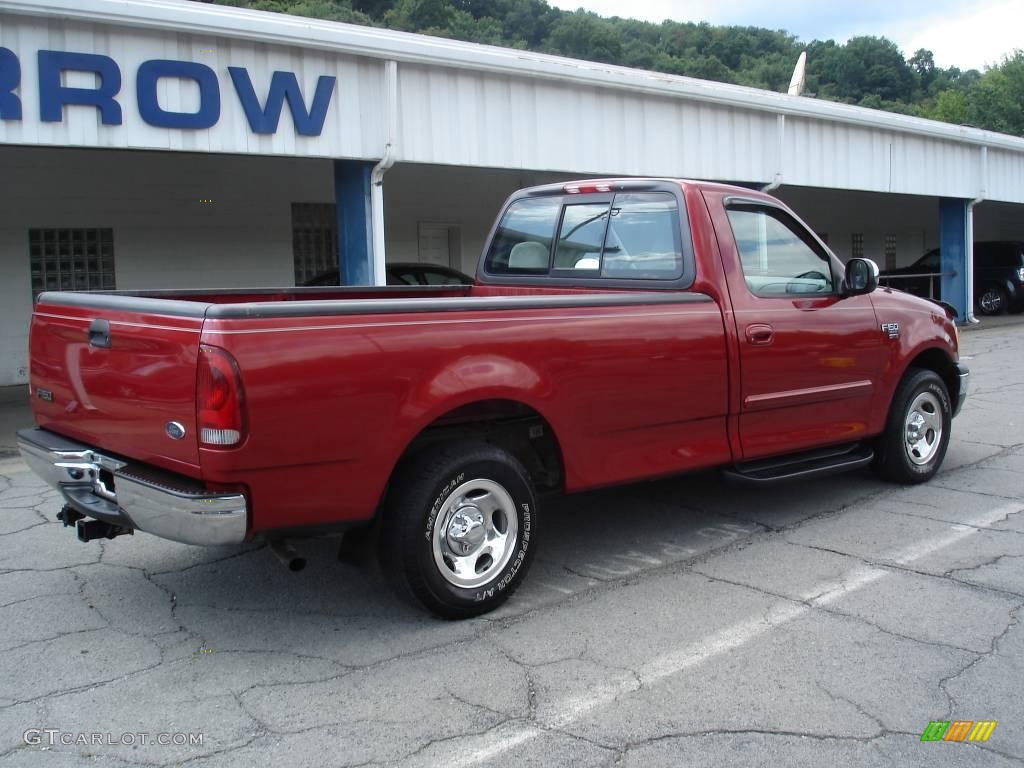 2002 F150 XLT Regular Cab - Toreador Red Metallic / Medium Graphite photo #2