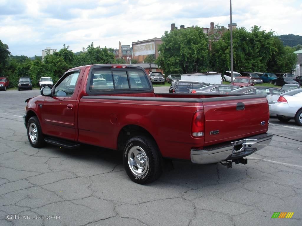 2002 F150 XLT Regular Cab - Toreador Red Metallic / Medium Graphite photo #4