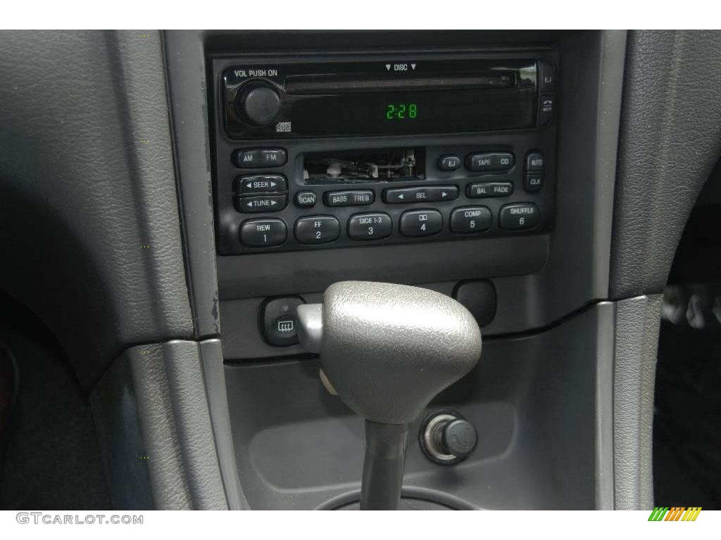 2002 Mustang V6 Coupe - Satin Silver Metallic / Dark Charcoal photo #18