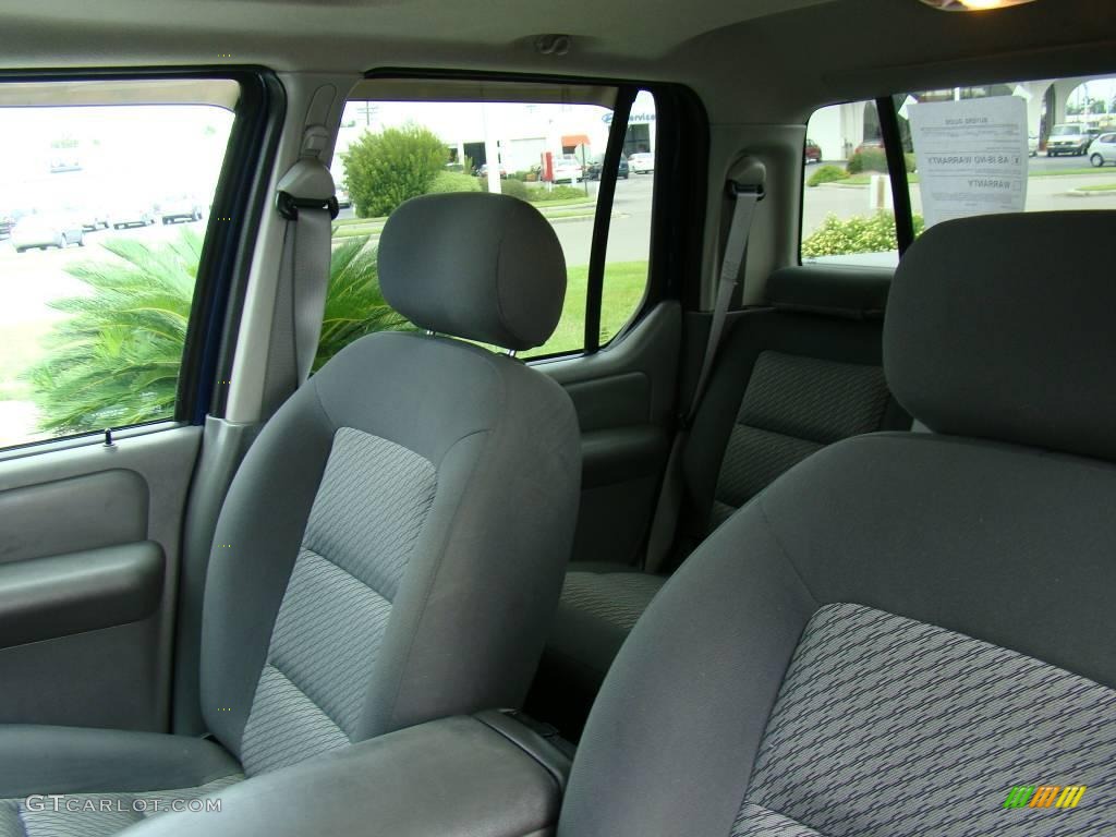 2004 Explorer Sport Trac XLT 4x4 - Dark Blue Pearl Metallic / Medium Dark Flint photo #28