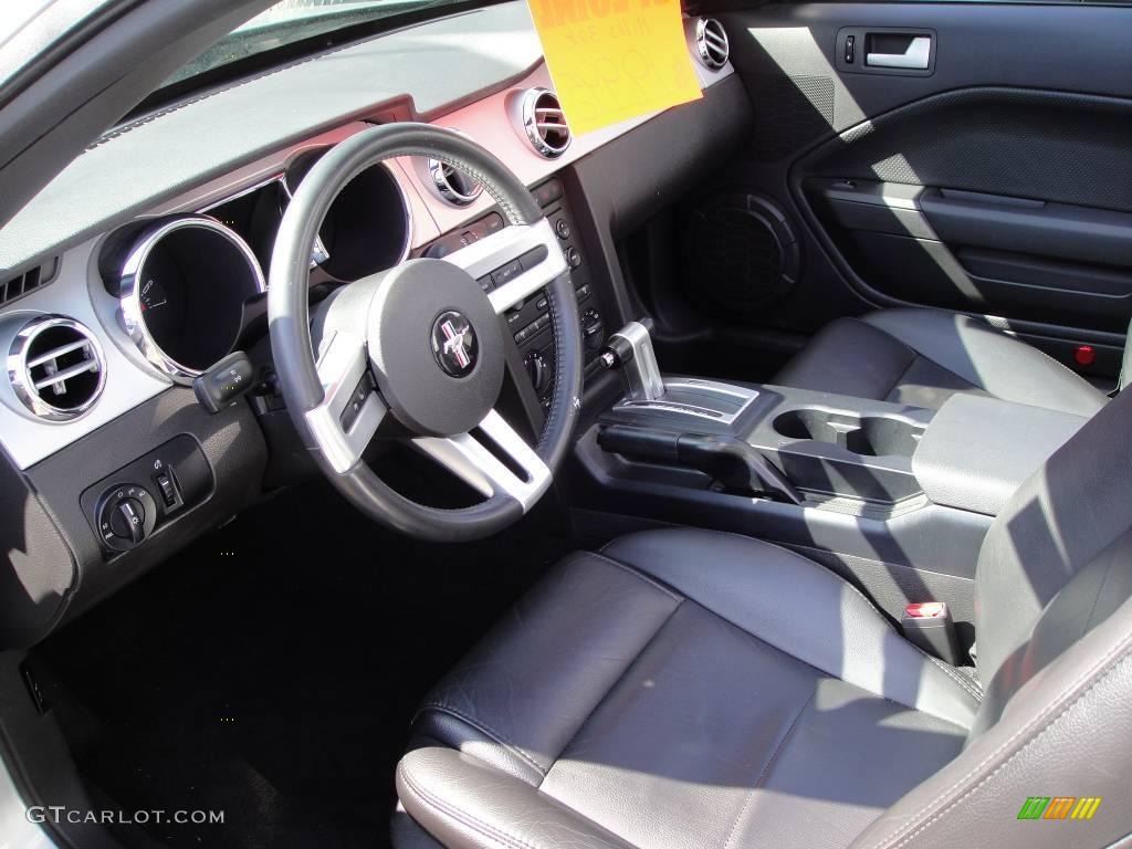 2006 Mustang V6 Premium Convertible - Satin Silver Metallic / Dark Charcoal photo #12