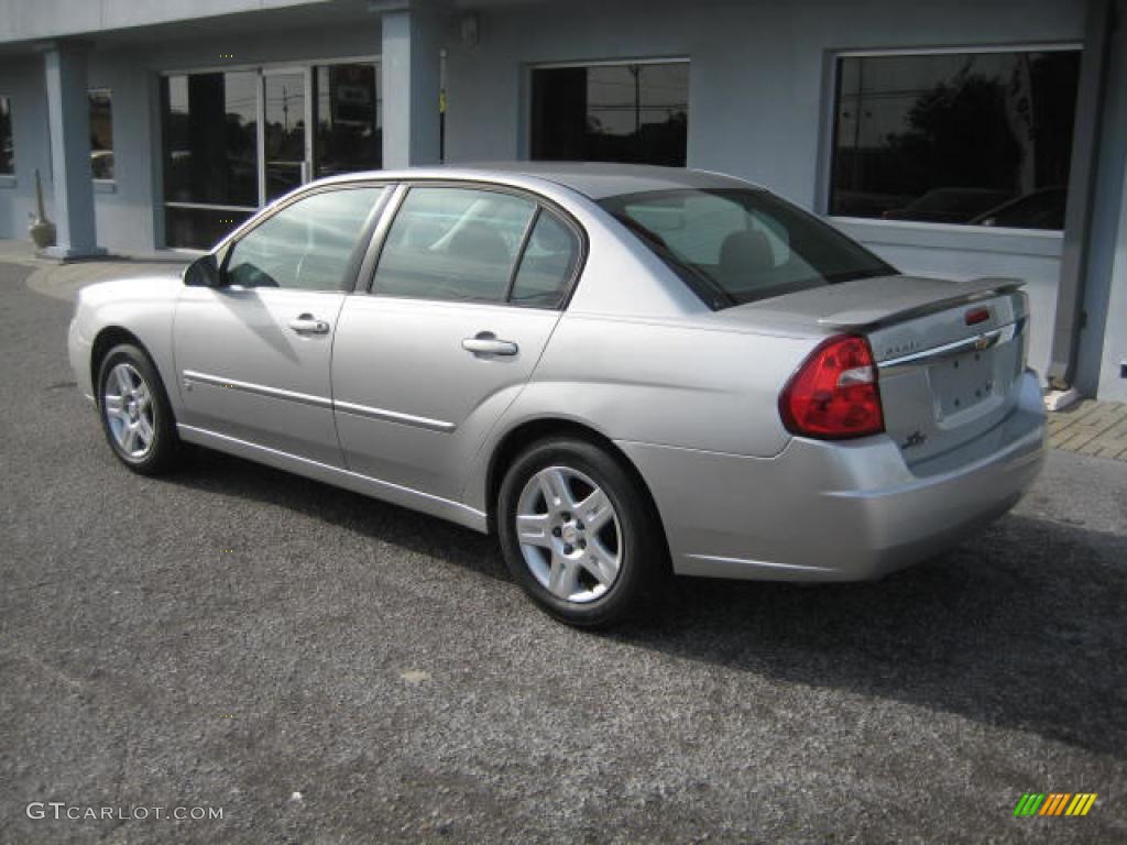 2007 Malibu LT Sedan - Silverstone Metallic / Titanium Gray photo #2