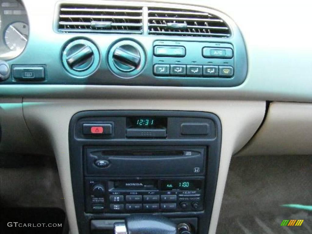 1997 Accord EX Coupe - Frost White / Ivory photo #18