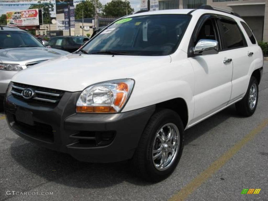 2007 Sportage LX - Clear White / Black photo #1