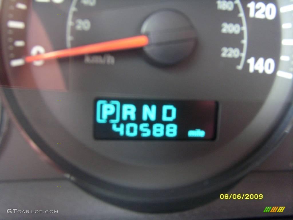 2005 Grand Cherokee Laredo - Brilliant Black Crystal Pearl / Khaki photo #15