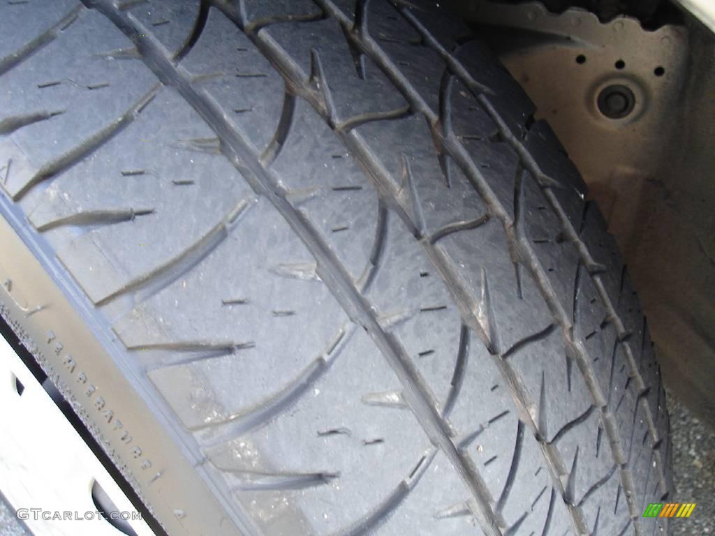 2004 Civic LX Sedan - Magnesium Metallic / Gray photo #10