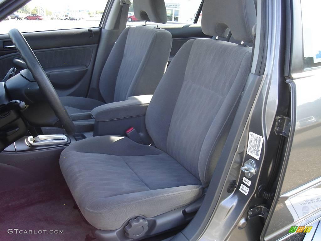 2004 Civic LX Sedan - Magnesium Metallic / Gray photo #12