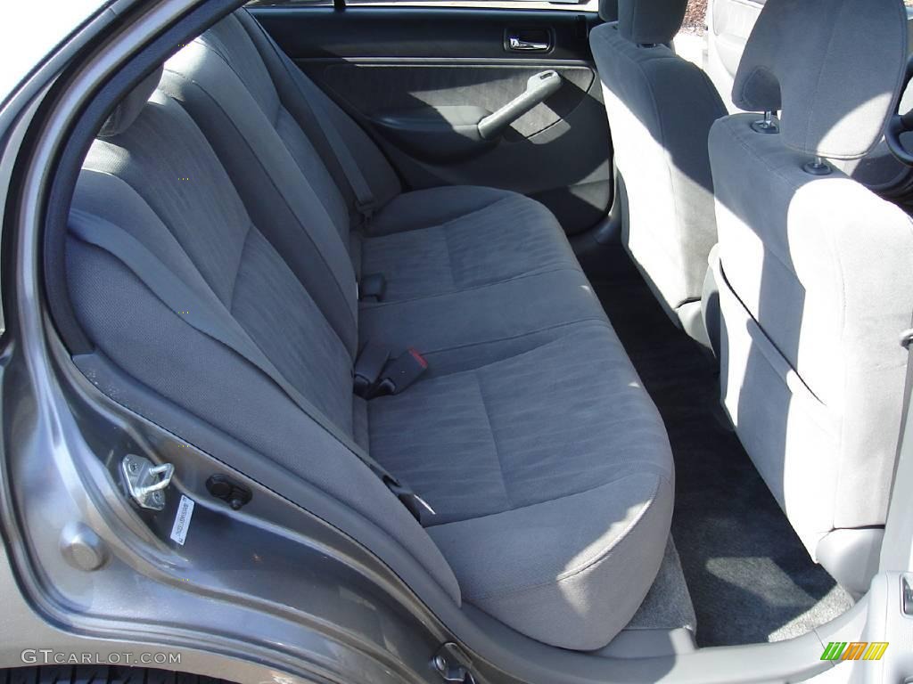 2004 Civic LX Sedan - Magnesium Metallic / Gray photo #14