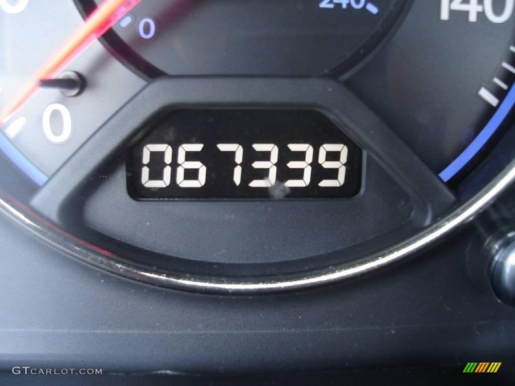 2004 Civic LX Sedan - Magnesium Metallic / Gray photo #21