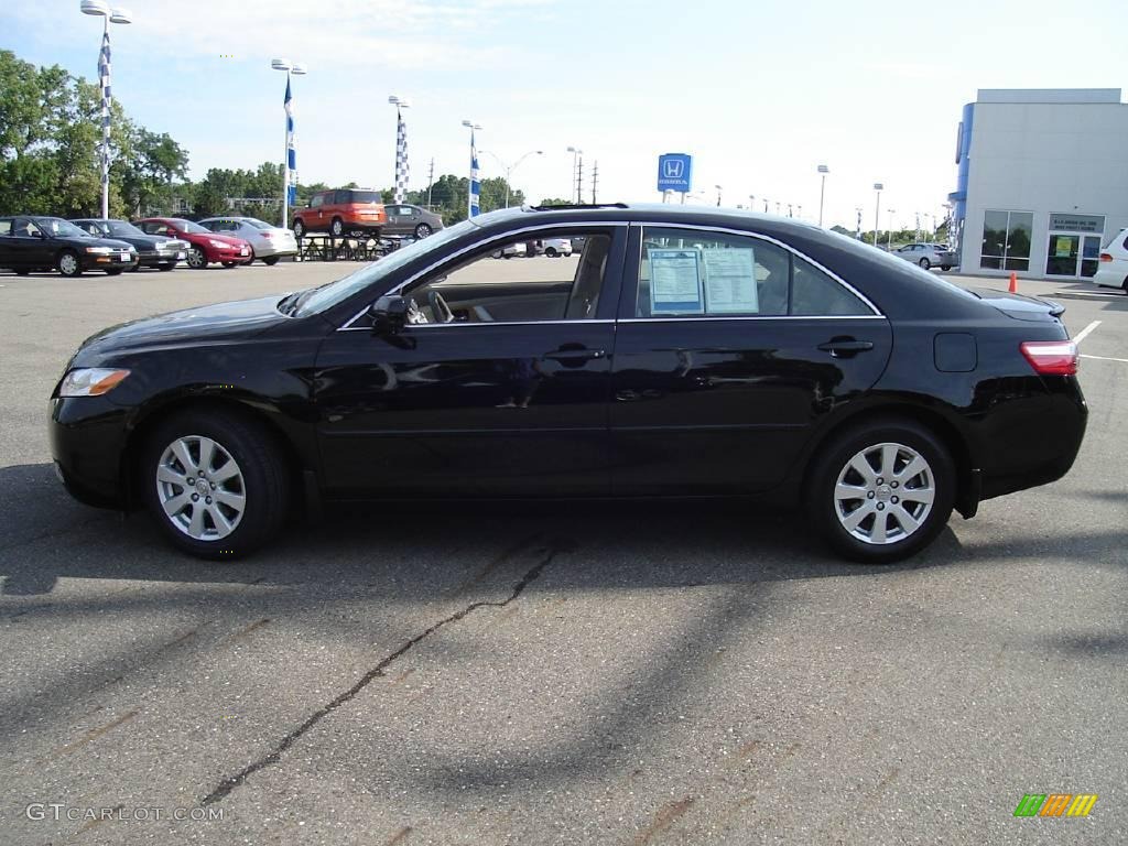 2007 Camry XLE - Black / Bisque photo #2