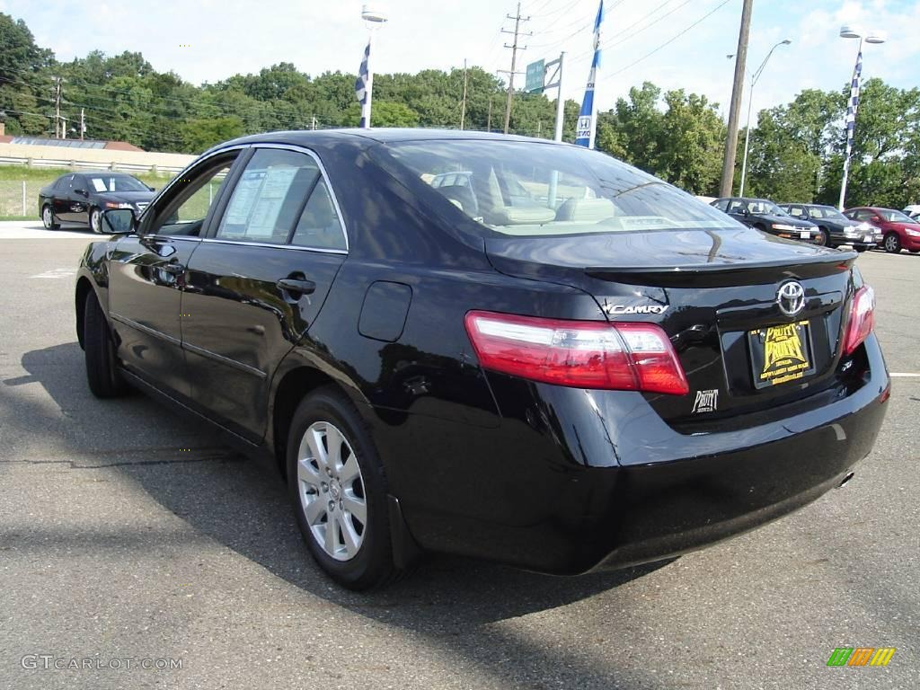 2007 Camry XLE - Black / Bisque photo #3