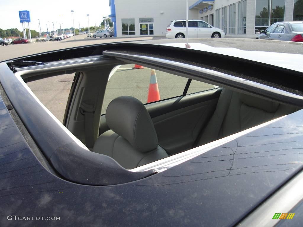 2007 Camry XLE - Black / Bisque photo #10