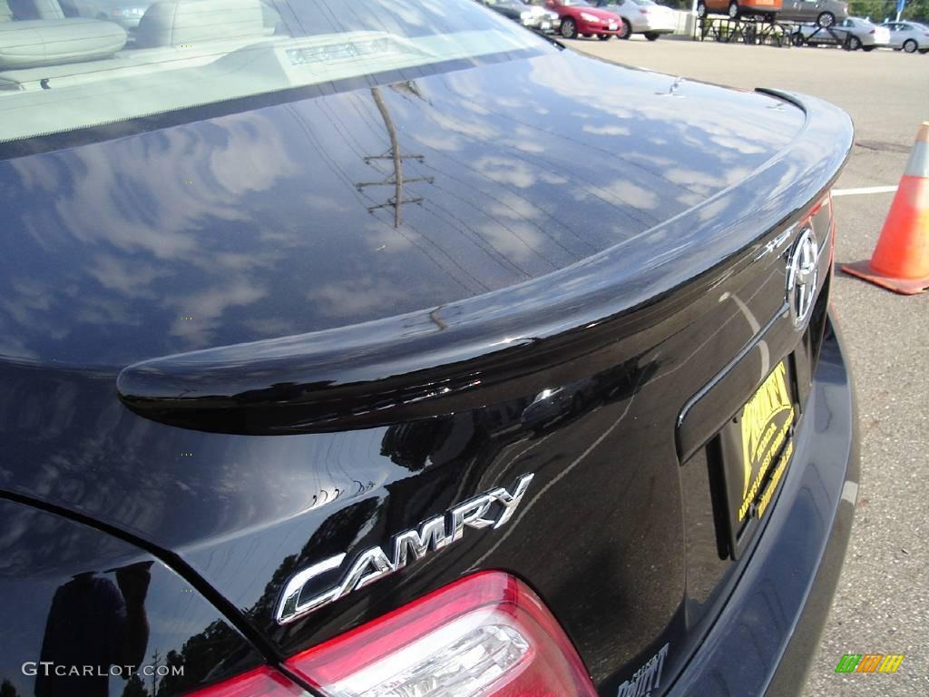 2007 Camry XLE - Black / Bisque photo #13