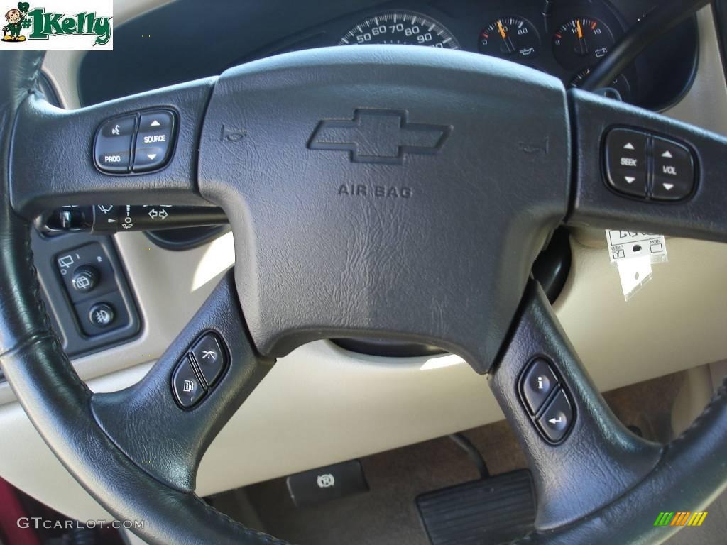 2005 Tahoe Z71 4x4 - Sport Red Metallic / Tan/Neutral photo #19