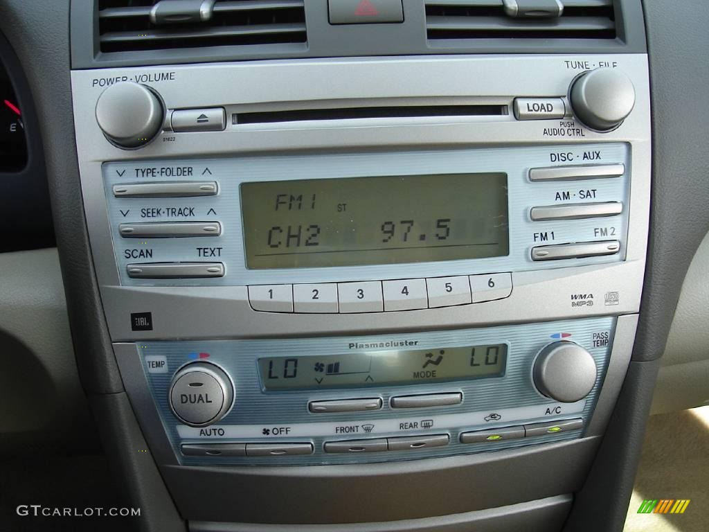 2007 Camry XLE - Black / Bisque photo #26