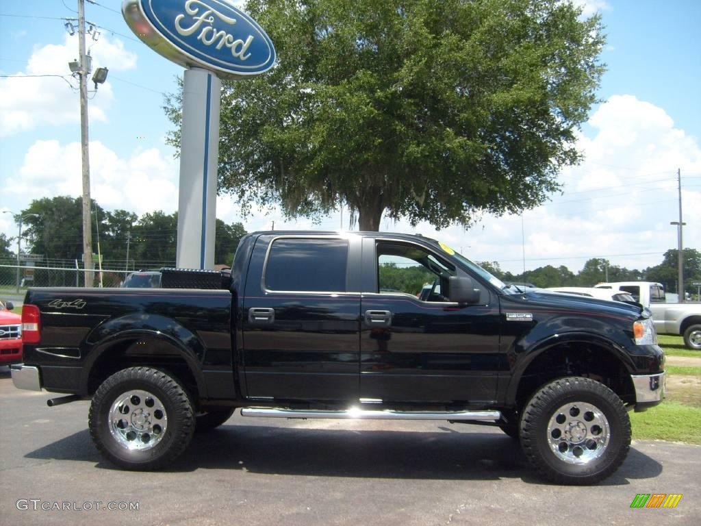 2006 F150 Lariat SuperCrew 4x4 - Black / Black photo #2