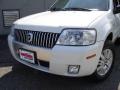 Oxford White - Mariner Luxury 4WD Photo No. 9
