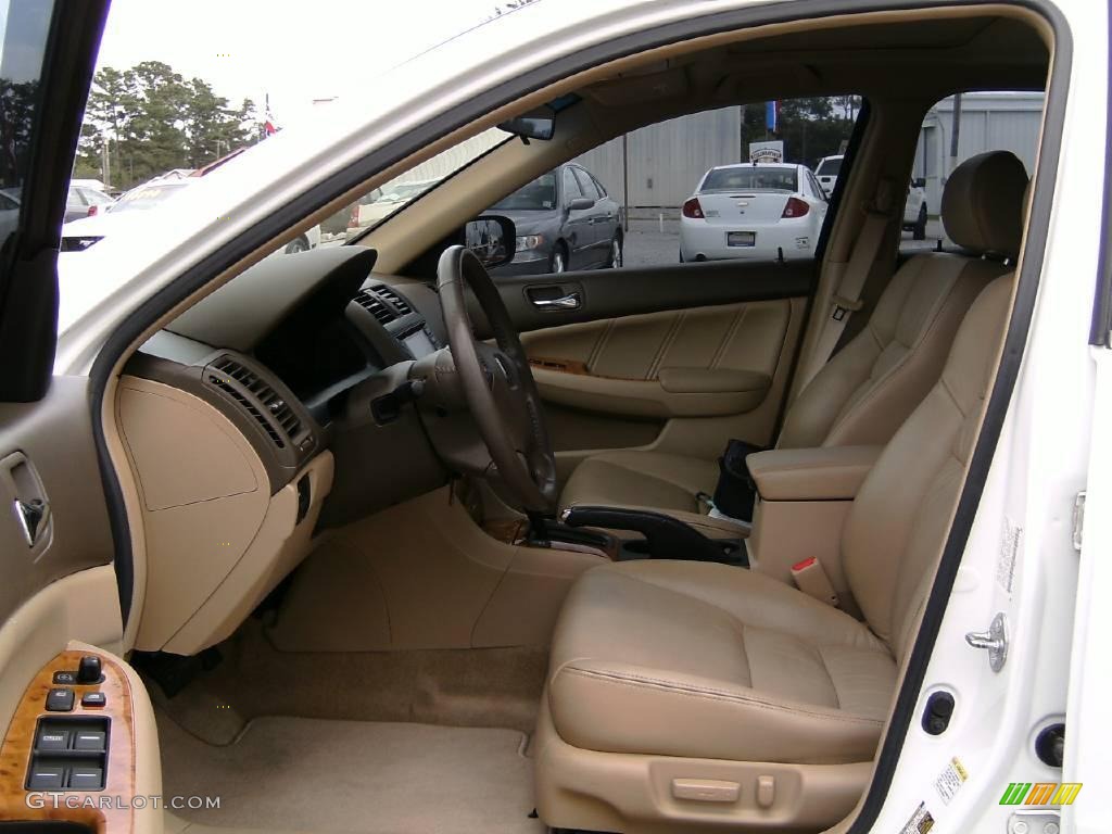 2005 Accord EX-L V6 Sedan - Taffeta White / Ivory photo #9