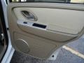 Oxford White - Mariner Luxury 4WD Photo No. 19