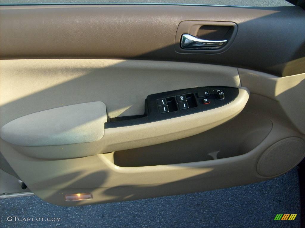 2006 Accord LX Sedan - Desert Mist Metallic / Ivory photo #10