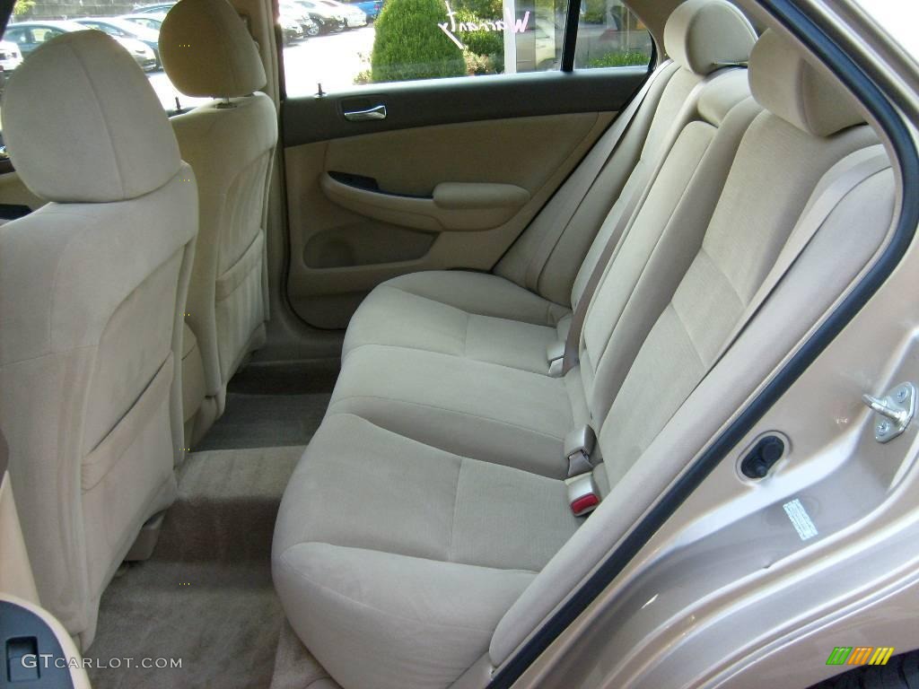 2006 Accord LX Sedan - Desert Mist Metallic / Ivory photo #11