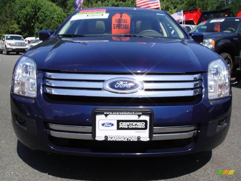 2006 Fusion SE V6 - Dark Blue Pearl Metallic / Camel photo #2