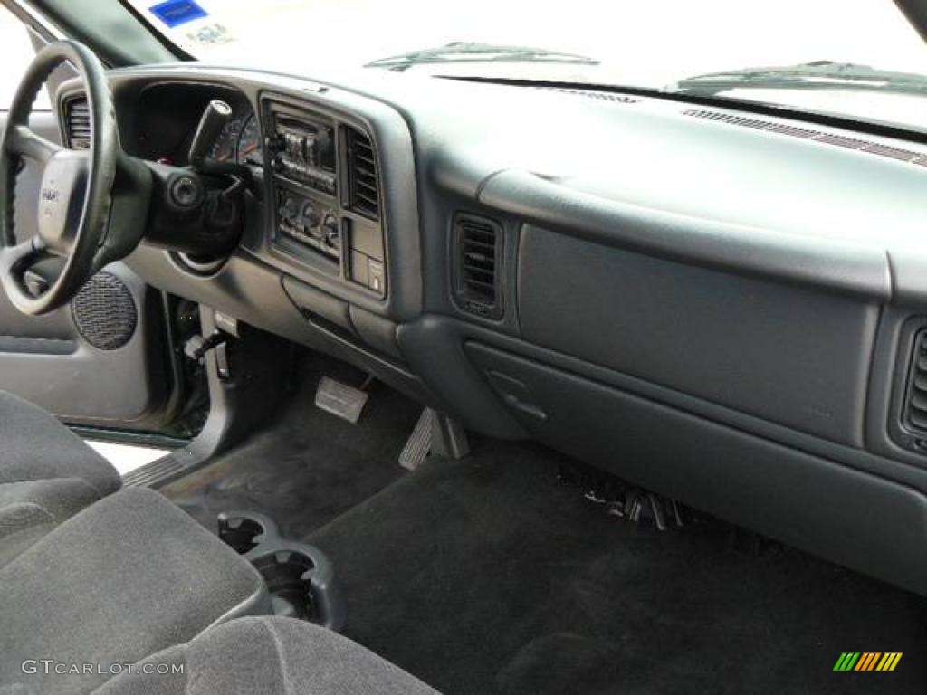 2002 Sierra 1500 SL Regular Cab - Polo Green Metallic / Graphite photo #17