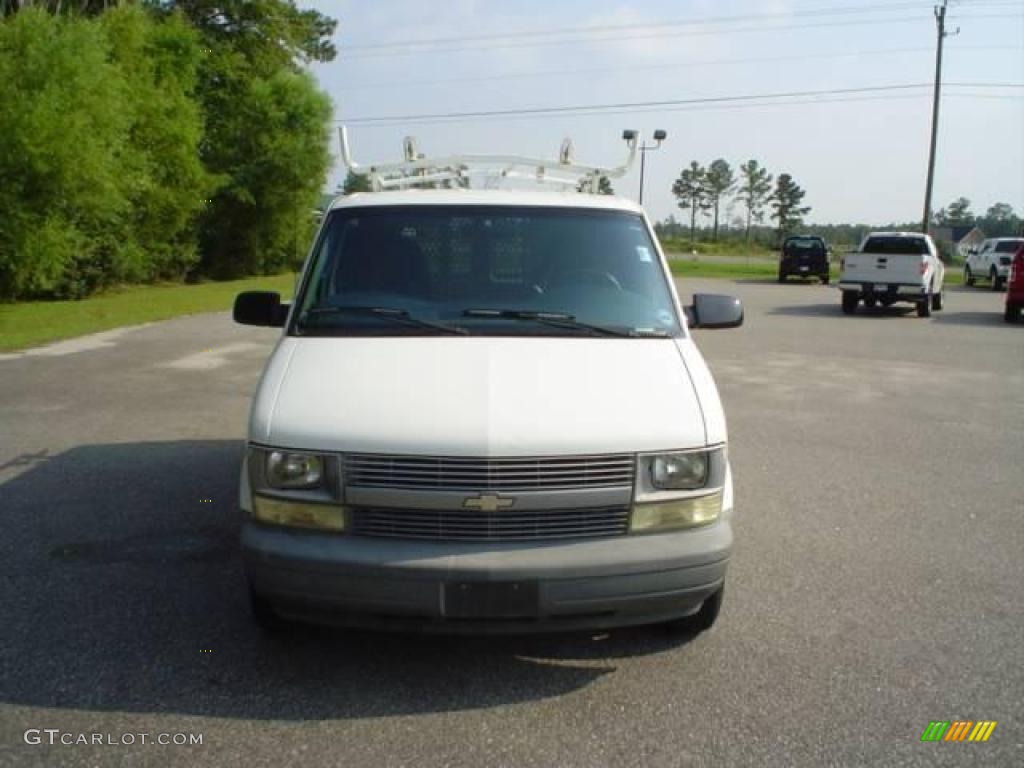 2002 Astro Commercial Van - Ivory White / Blue photo #2