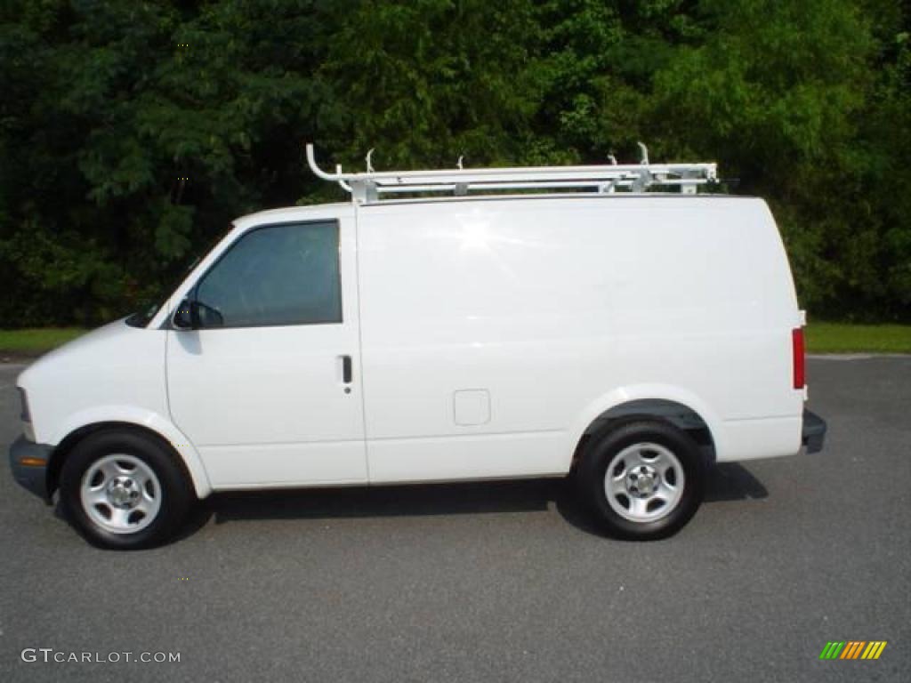 2004 Astro Commercial Van - Summit White / Blue photo #8