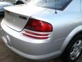 Bright Silver Metallic - Stratus SE Sedan Photo No. 21